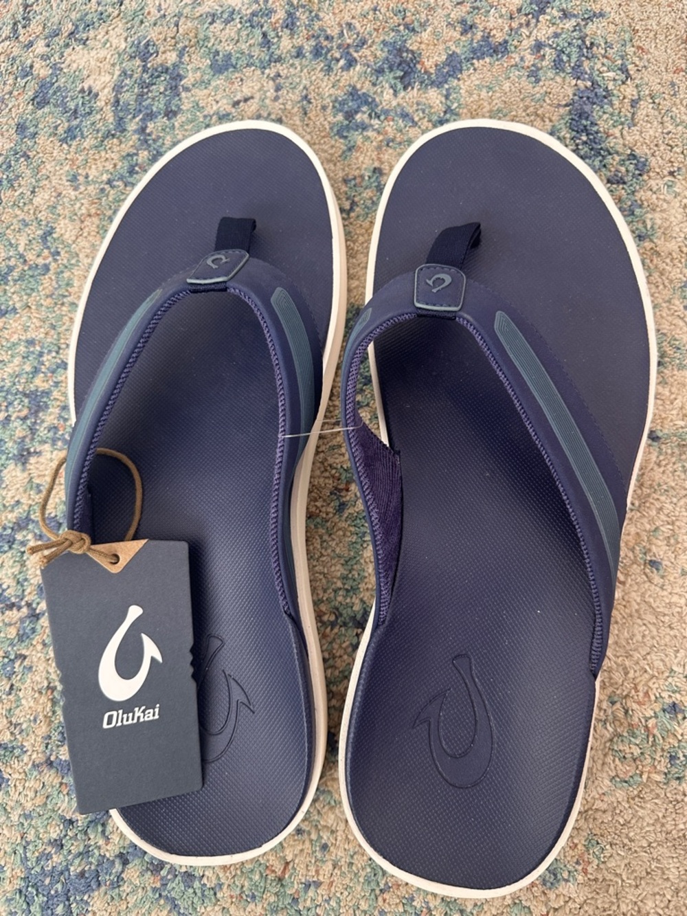 NWT OluKai Leeward Navy Blue Flip Flop Sandals